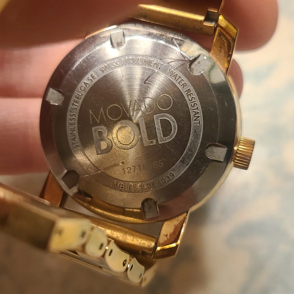 Movado Bold Rose Gold Used Needs Battery - Picture 3 of 8